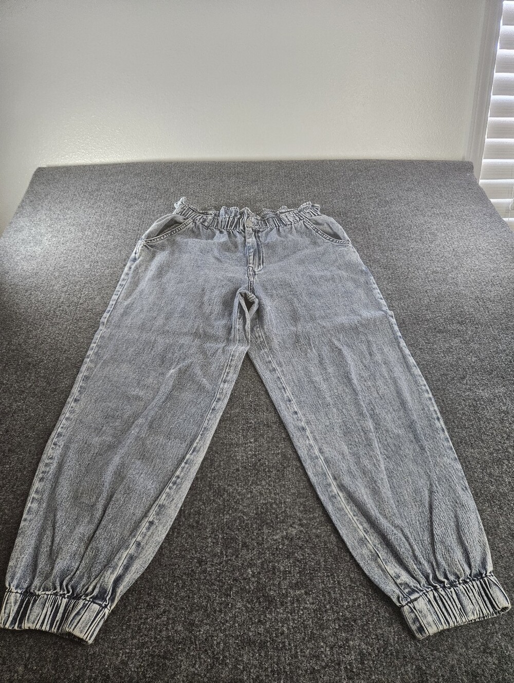 Indigo Rising Denim Joggers Medium